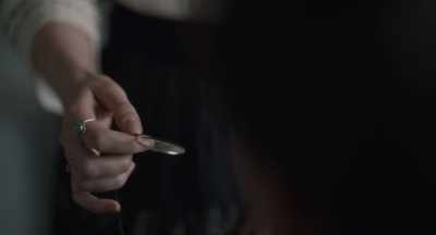 It gets stuck in me. - Curiosa