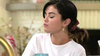 It was hard learning under a bunch of male chefs - Selena + Chef