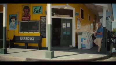 It has this crackling, crisp crust - Street Food: USA
