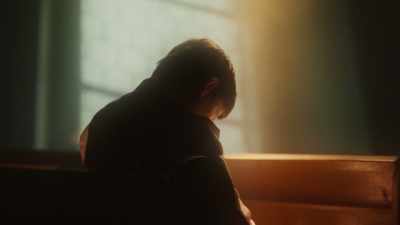 It helped me, but the praying. - Inside the Mind of a Con Artist