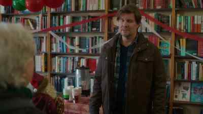 -It is her big day.
She needs to feel special. - A Novel Christmas