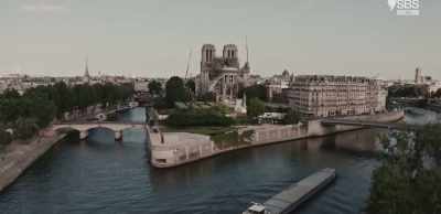 It was here, on the Ile de la Cite,
in 362, that his men - Roman Megastructures