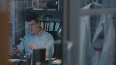 It was his first-ever
weekend without them, - Fleishman Is in Trouble