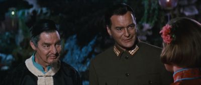 It is his foot inspector who is beautiful - The Inn of the Sixth Happiness