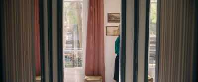 It was hot, and the back door was open. - La Syndicaliste