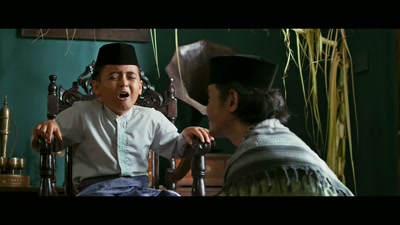 It hurts, Mom, Dad! - Bayi Ajaib