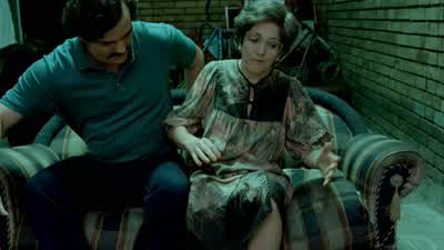 It isn't very comfortable, Pablito. - Narcos