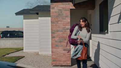 It... It sends messages, - Kidnapping in the Grand Canyon