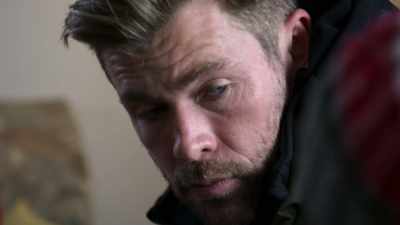 It just means if something goes
completely wrong and you go under, - Limitless with Chris Hemsworth
