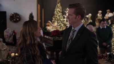 It just seems so peaceful. - Christmas Wreaths and Ribbons