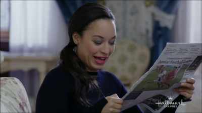 - It keeps going to voicemail.
- [phone chiming] - A Royal Winter