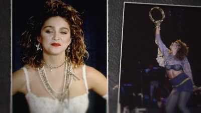 It was kind of
an interesting moment, - Women Who Rock
