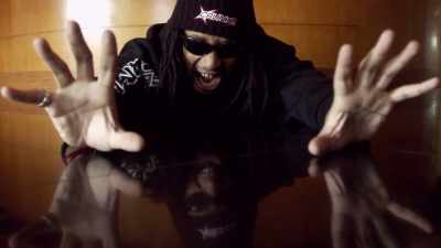 It was like a screaming match
about the support - Origins of Hip Hop