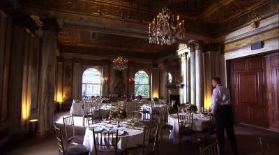 It likookse the table's all set. - Gossip Girl