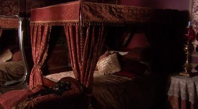 It looks like a doxy's digs, sir. - Murdoch Mysteries