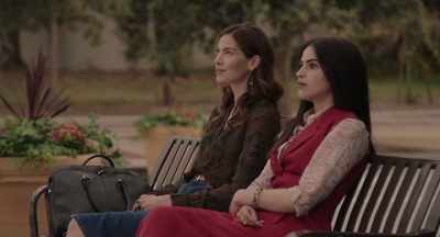- It looks like a palace.
- It is, kind of. - Saint Judy