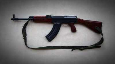 It looks like
an AK47 people recognize, - No Stone Unturned