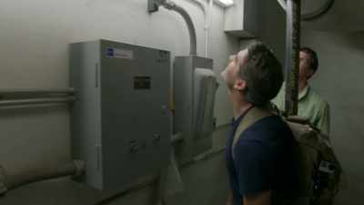 It looks like it was designed
as a barrier to block the tunnel. - Secrets of the Underground