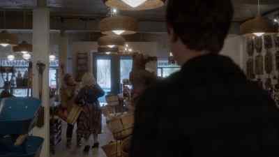 It looks like you
could use a hand. - Bates Motel