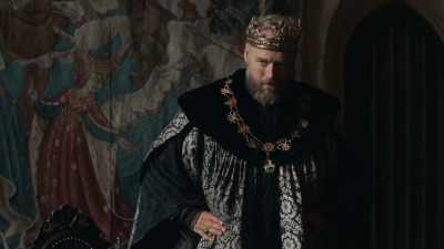 It lures me into taverns
on a quest for insobriety, - The Spanish Princess