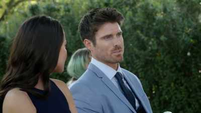 It makes me doubt that
I'm doing the right thing. - Team Bride