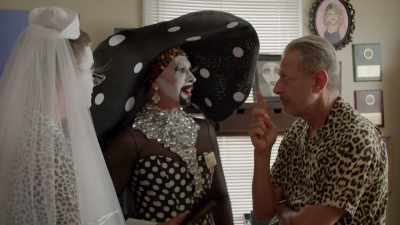 It... it makes me feel
like I can go out and be bold. - The World According to Jeff Goldblum