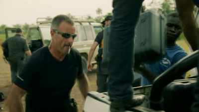 IT MAKES TRAVELING IN THESE
REGIONS LOGISTICALLY TOUGH, - Expedition Mungo