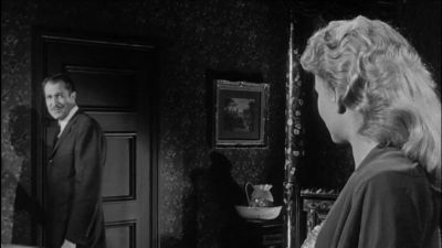 It makes wrinkles - House on Haunted Hill