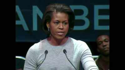 -It is making a comeback...
-[applause] - First Ladies