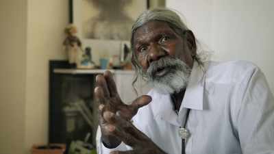 It mean the totem pole. - My Name Is Gulpilil