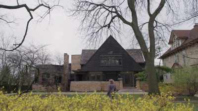 It might be difficult for
anyone looking at this today - Frank Lloyd Wright: The Man Who Built America