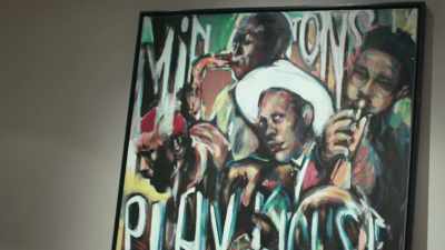 -It is Monk!
-Yes. (CHUCKLES) - Listening to Kenny G
