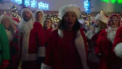 ♪ It must be Santa.
Must be Santa. ♪ - The Santa Summit