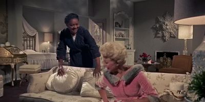It never occurred to me that you had many friends - Imitation of Life