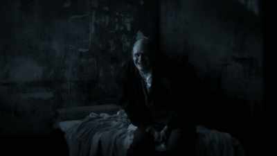 It has nothing to do with the fine cuisine - Nosferatu: A Symphony of Horror
