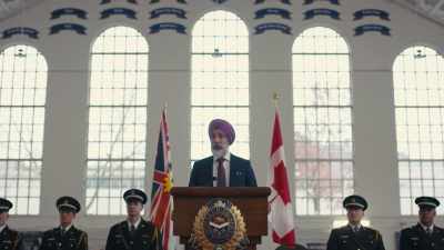 It is now my honour to introduce
this morning's keynote address. - Allegiance