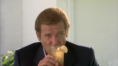 It only hurts when I point - The Cannonball Run
