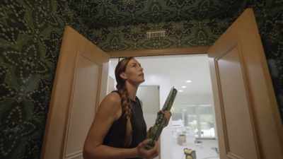 It really does feel
like you know,
the '60s, '70s in here. - Why the Heck Did I Buy This House?