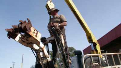 It requires the operator to ride
the machine deep into the ground. - Outback Opal Hunters