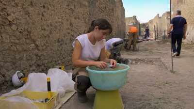 It’s important for us
to understand that - Lost Treasures of Rome