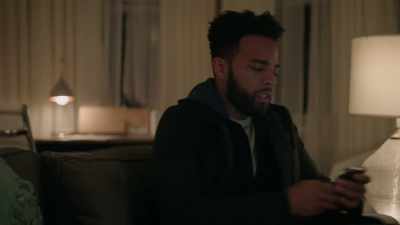 It'’s, uh, right here.
Pulled it up a second ago. - Zoey's Extraordinary Playlist