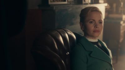 -It'’s Valentine. - Miss Scarlet and the Duke