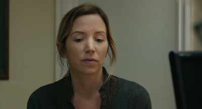 - It says here that you
have office experience, - Justine