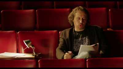 It says here, you're a singer.
No previous experience as an actor. - Paradise Lost