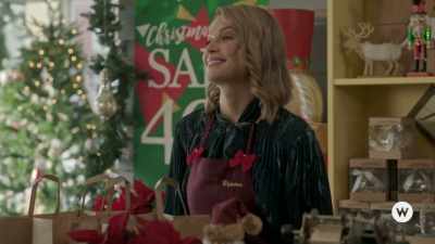 It says "Wynona." - My Grown-Up Christmas List