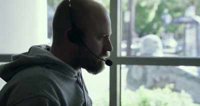 It seems like
no one understands me. - Leave No Trace