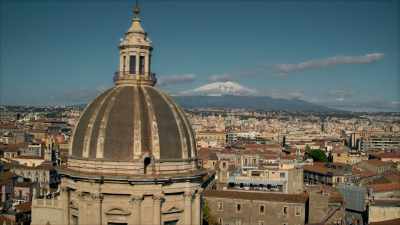 It sits right in the
shadow of Mount Etna, - Stanley Tucci: Searching for Italy