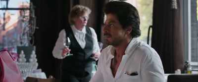 It slipped off right here.
I remember. - Jab Harry Met Sejal