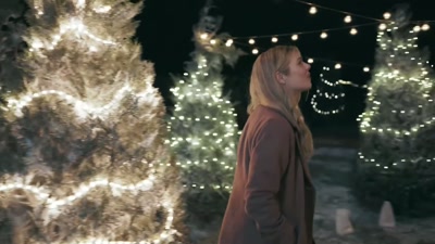 -It is so... Yes...
-Cute? - Christmas in Pine Valley