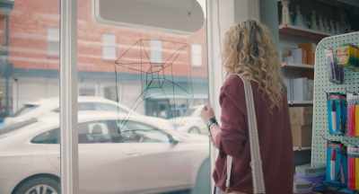 It sounds cheesy,
but when I met her, - The Map of Tiny Perfect Things